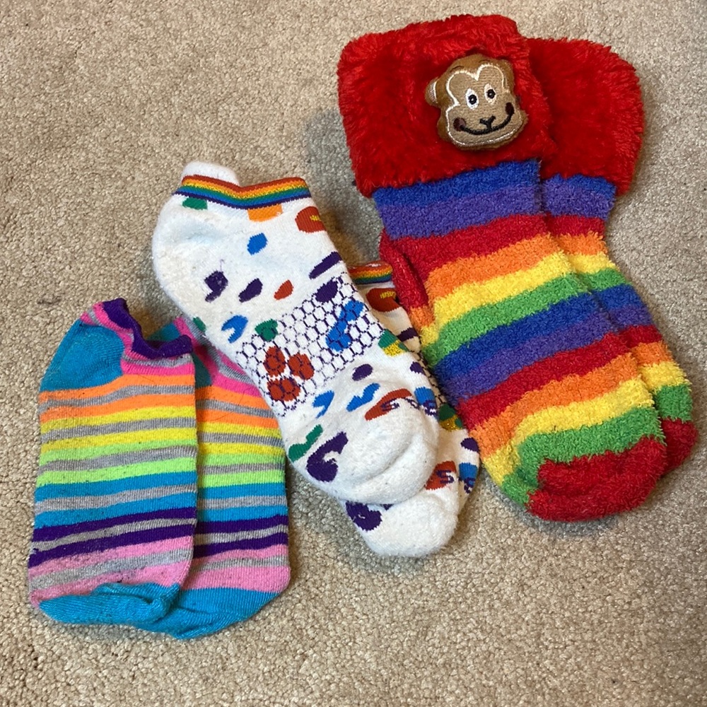 🆓 FWP 3 Pair Rainbow Socks